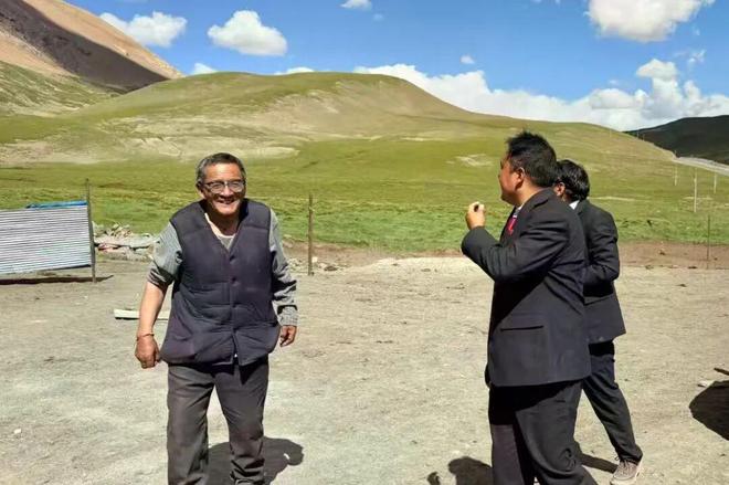 坏了这个法庭力促调解保牧民过冬粮mg不朽