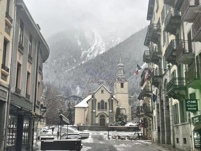 品牌终于来华讲阿尔卑斯山故事不朽情缘平台165年老牌户外(图10)