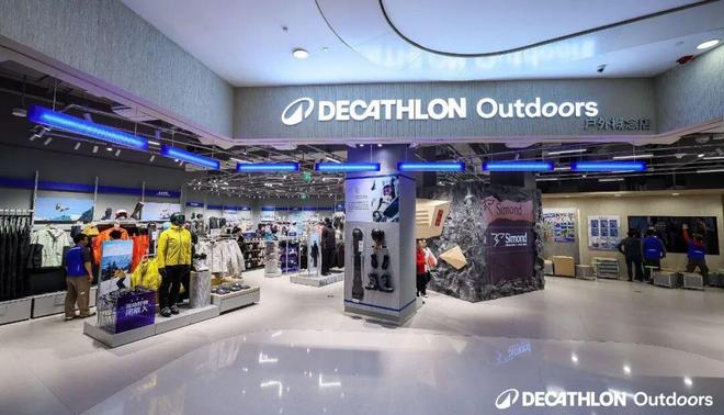 品牌终于来华讲阿尔卑斯山故事不朽情缘平台165年老牌户外(图12)